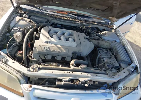 2002 Honda Accord 3.0 Ex from USA, damaged, VIN 1HGCG16502A017803